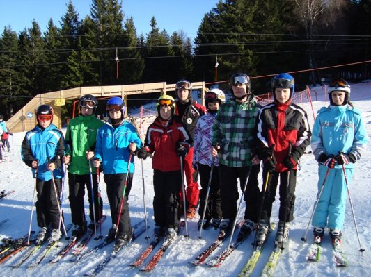 Pomurski otroci so se na Pohorju učili smučati